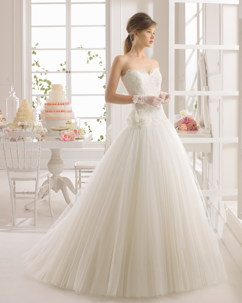 churchwedding, lace, weddingdress and ballgown
