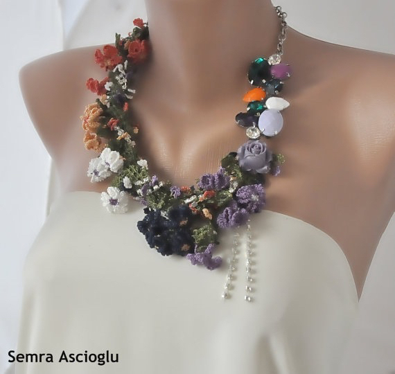 brides, handcrocheted jewelry, bridal and floral necklace