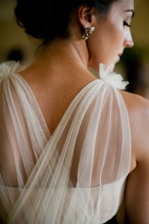 wedding dresses and en
