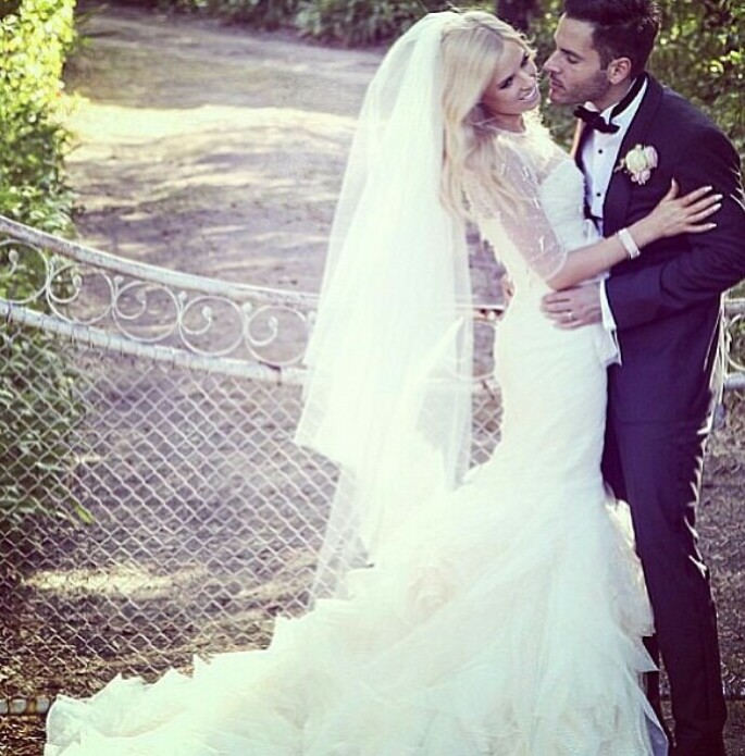 veil, love, tuxedo and white lace