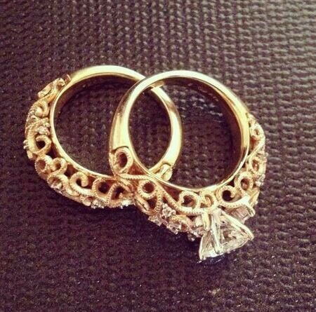 solitaire, gold and bride