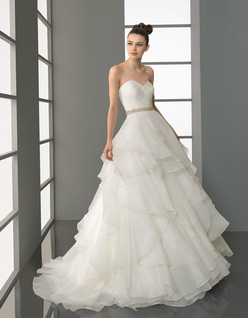 ballgown, chiffongown, weddinggown and churchwedding