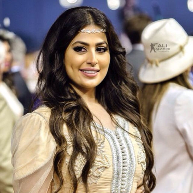 girls, Queen, caftan and fashion