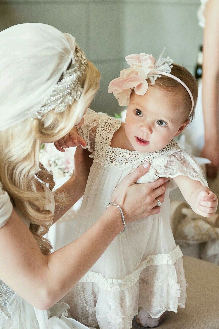 mom, wedding day, bridge and moments