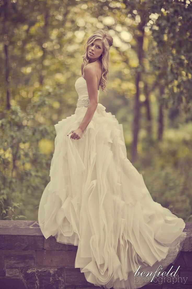 bride, elegant, modern and classic