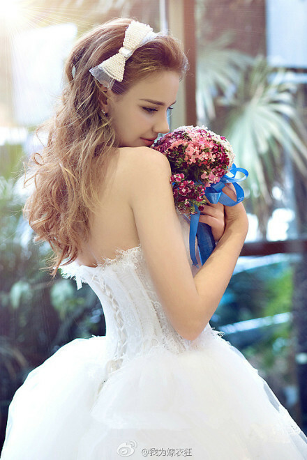 wedding dress