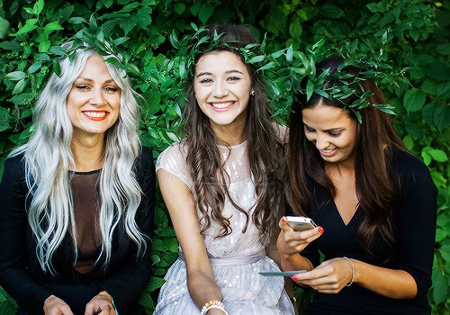 one direction, lou teasdale and hair stylist