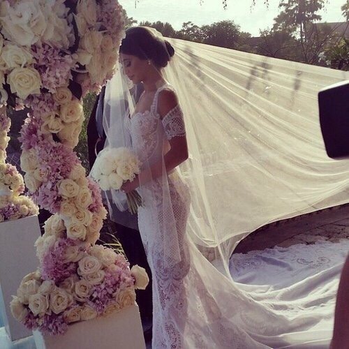 girl, wife, dress and flowers