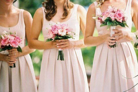bridemaids and flowers