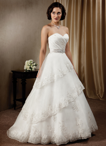 scoop, white and wedding dress