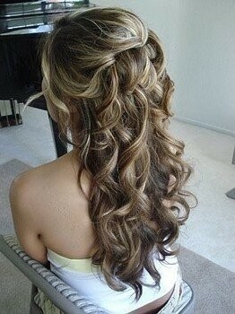 pretty, hairstyle and blonde