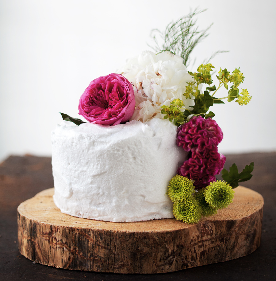 cake, big cake, flowers and wedding cake