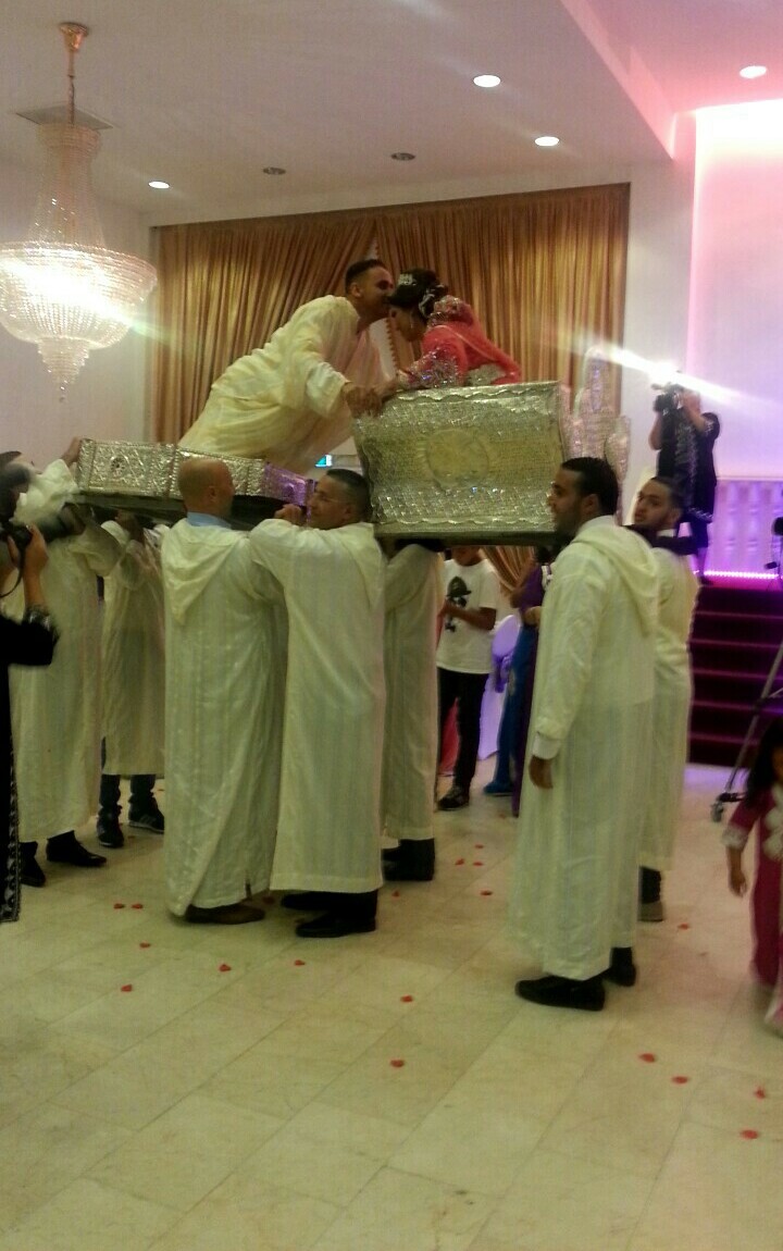 married, tradition, love and kiss