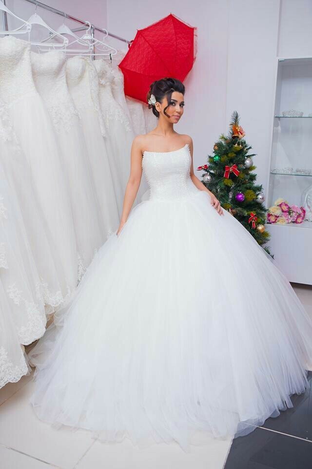 azerbaijan girl, wedding day, wedding dress and wedding hair