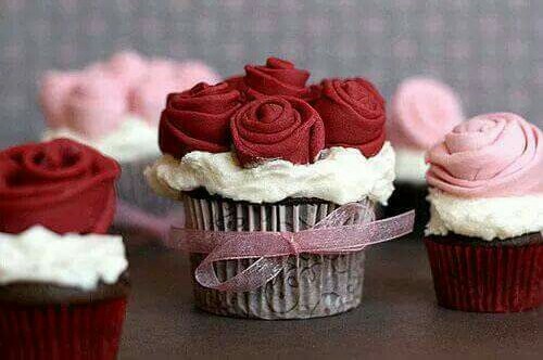 cupcakes, cute and roses
