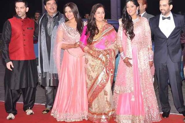sonakshi sinha, indian wedding pictures and indian actresses