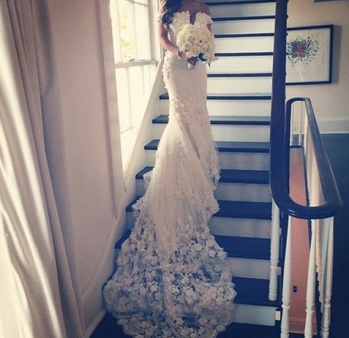 Best, OMG, home and white roses