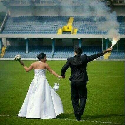 relationship goals, futbol and couple