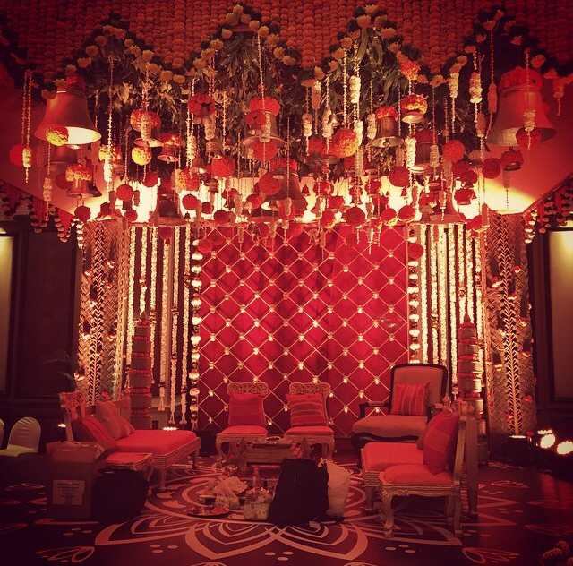 indian wedding, red, mandap and royal