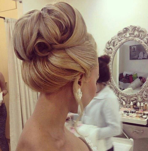 woman, gorgeous, hairstyle and jewerly