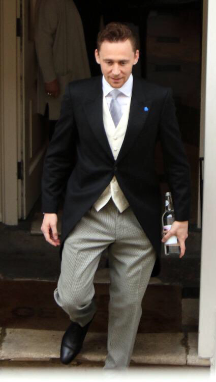 tom hiddlestom, love and loki