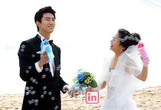 taecyeon, global edition and gui gui