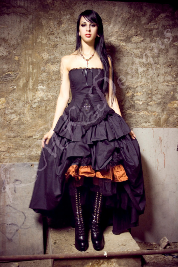 gothic, dark and dresses