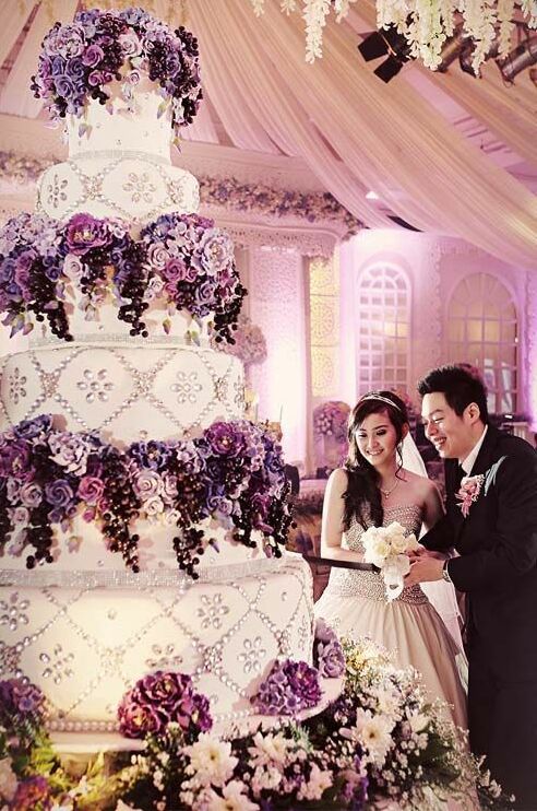 fantasy, romantic, luxury and cakes