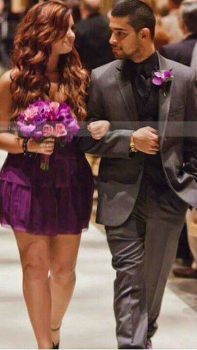 wilmer valderrama, perfect and lovatic