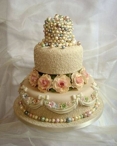 roses, cakes and brodery