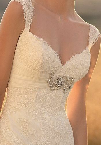tulle, blush and flowers