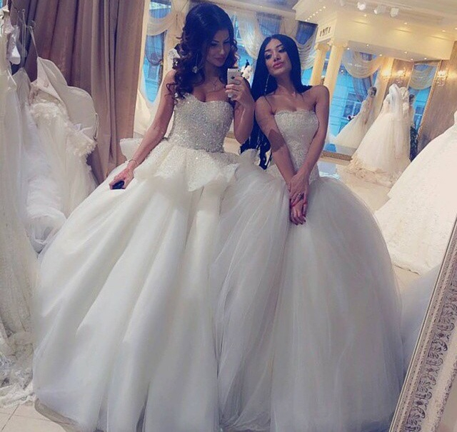 bff's, iphone, marry and dress