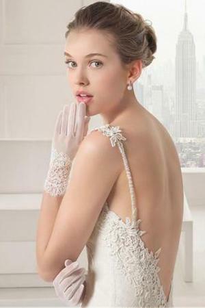 backless wedding dress, fashion wedding dress and applique wedding dress