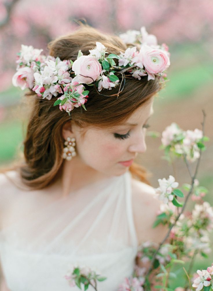 flower headdress and wedding headdress