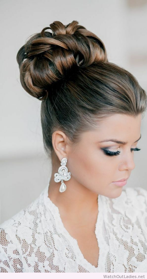 hair, celebrities fashion, lace wedding dress and beauty
