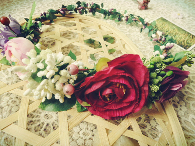 hair accessory, flower, flower wreath and flower crown