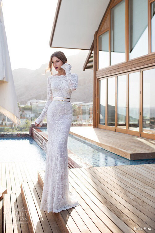 hair, curves, dress and belt