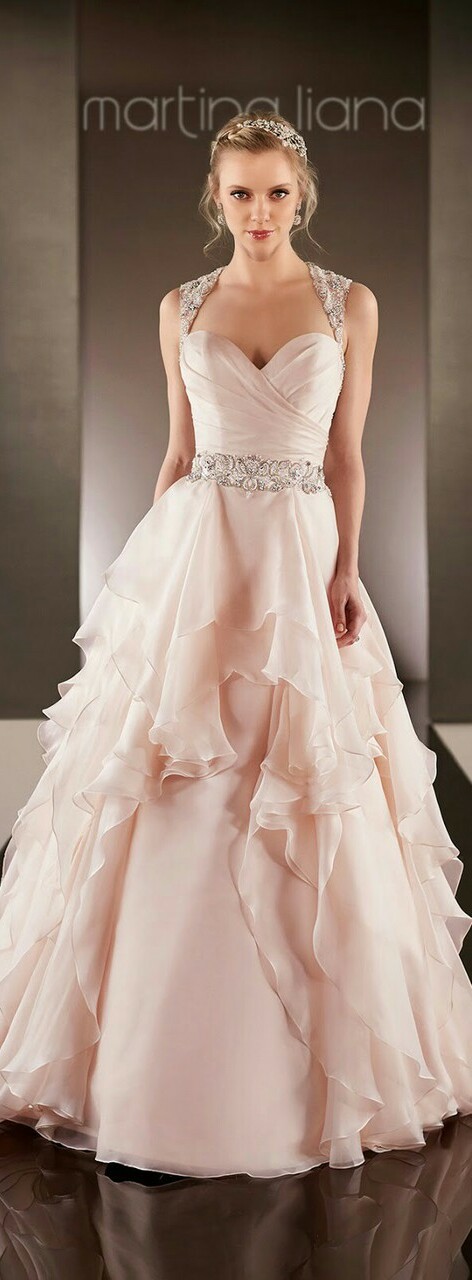 martina liana, heart neckline, wedding gown and bridal gown