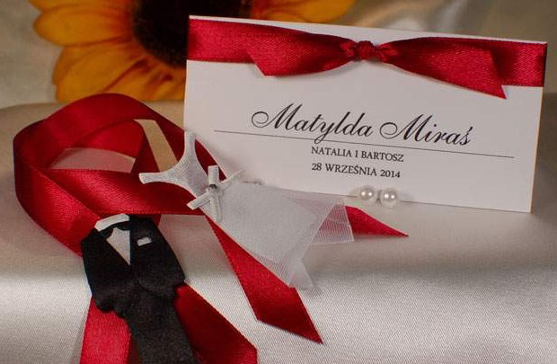 table cards, elegant and wedding dress