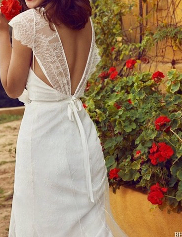 classic, pearls and wedding gown
