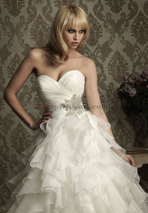 sweetheart dress, court dress, ball gown and organza dress
