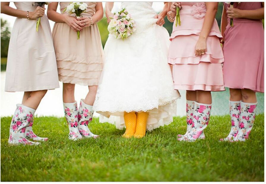 rainy wedding day ideas, wedding day rain boots, rainy wedding day and rainy wedding day photos