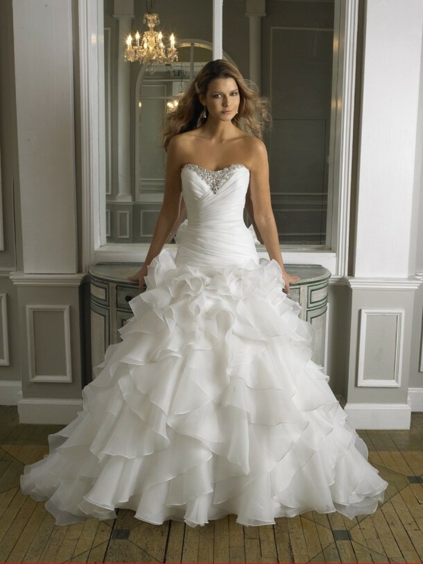 sweetheart and wedding dress