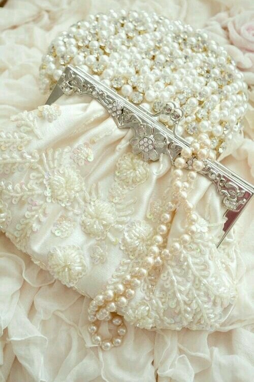 fashion, style, pearl and romantic