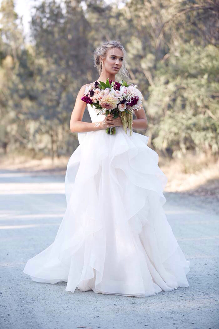 wedding gown, vintage, style and classic