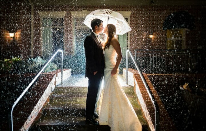umbrella, rainfall, night and kiss