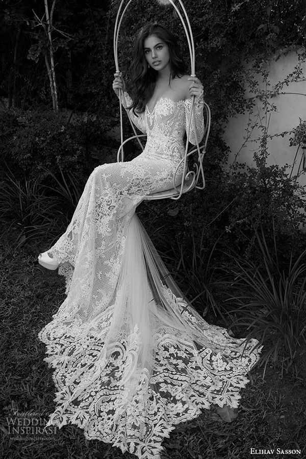 sleeves, train, lace and wedding dress
