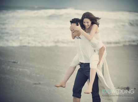 beach, pre-wedding photography and love