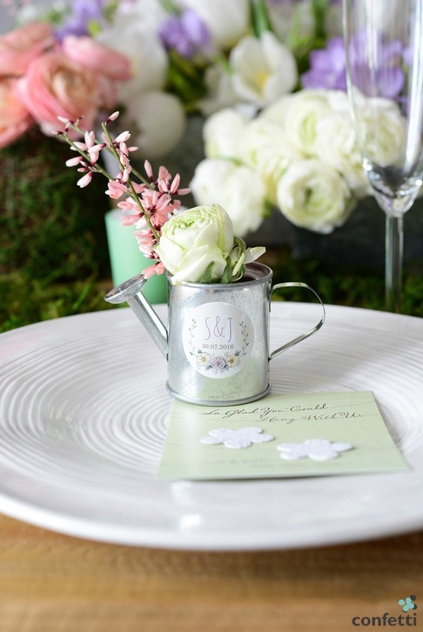 diy bride, wedding flowers, diy wedding and table center piece