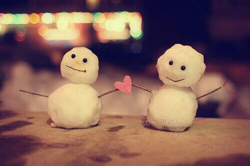 snow, hearts and just married